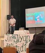 Moji bei einer Soli-Veranstaltung für den Iran in Erfurt Moji bei einer Soli-Veranstaltung für den Iran in Erfurt